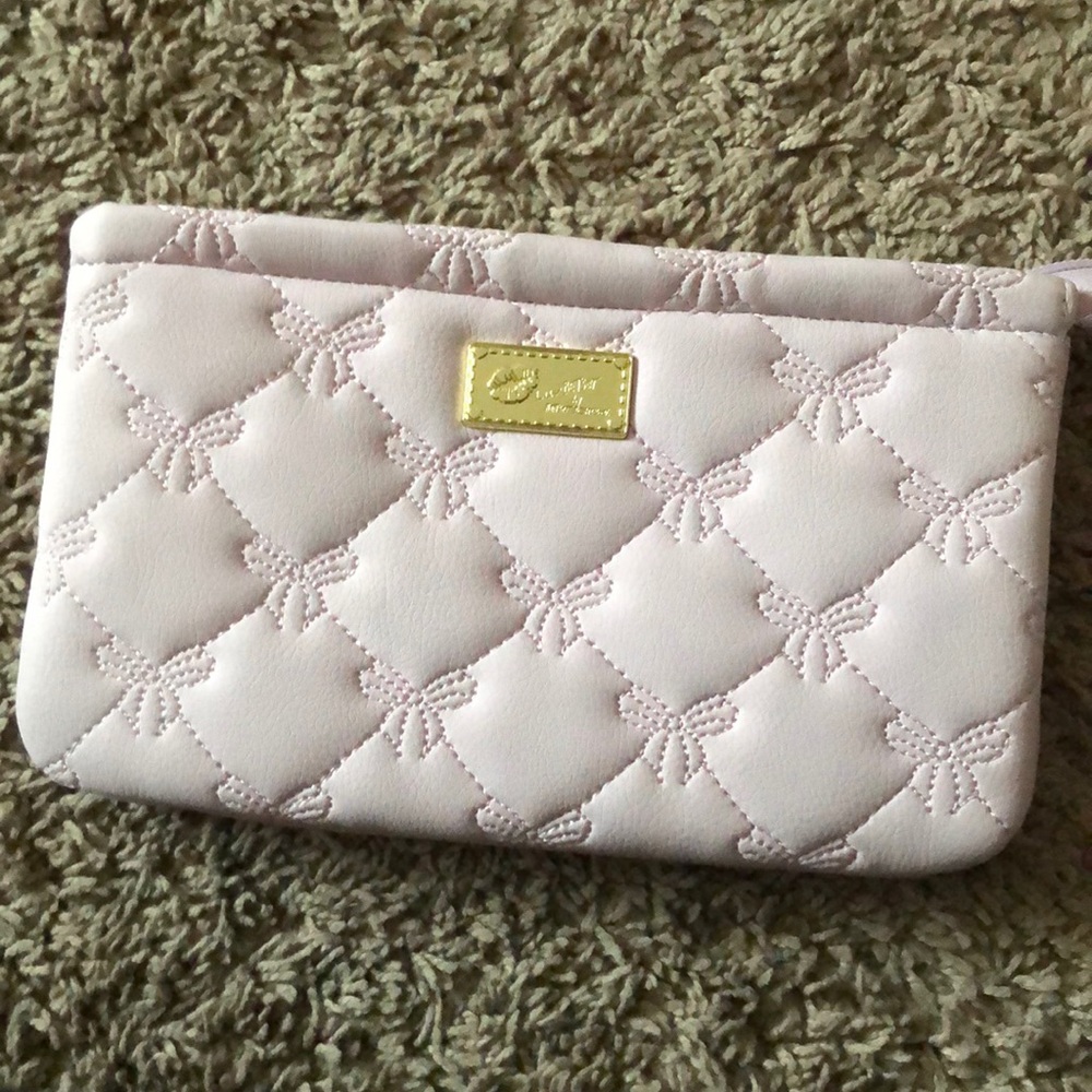 Brand new bet set Johnson wristlet